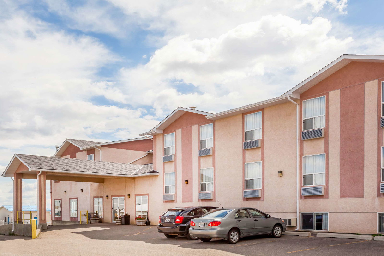 Hotel Super 8 By Wyndham Pincher Creek Ab