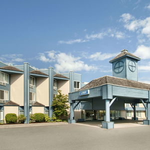 Hotel Travelodge By Wyndham Parksville cazare Parksville