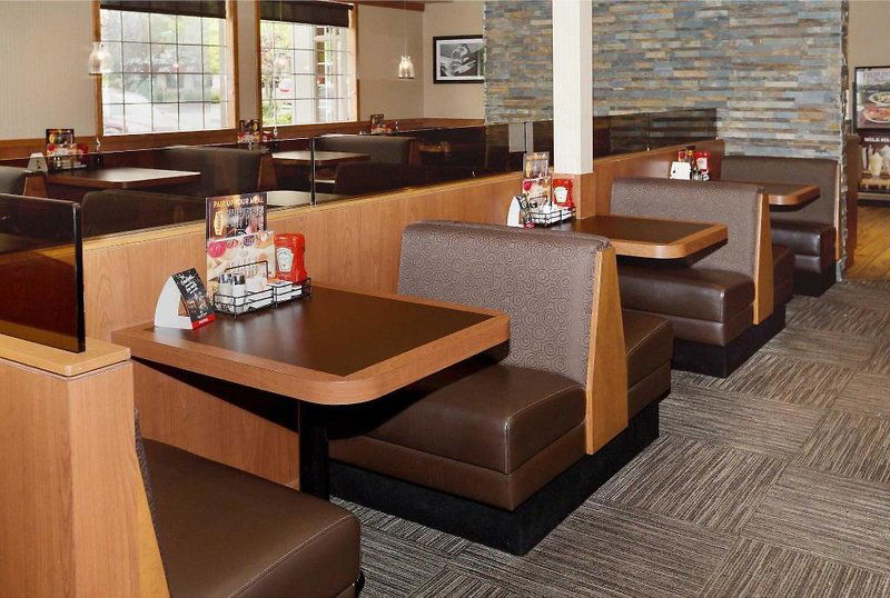 Hotel Sandman Hotel Abbotsford Airport