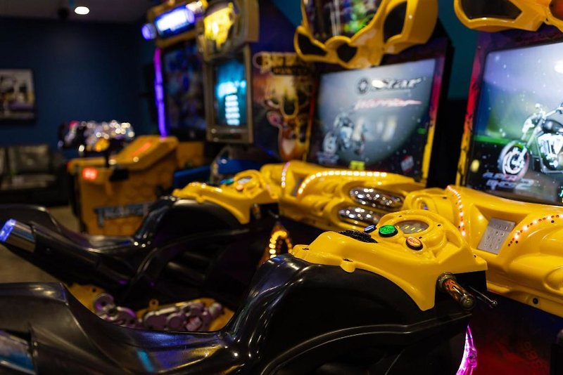 Hotel Thompson Hotel & Conference Center