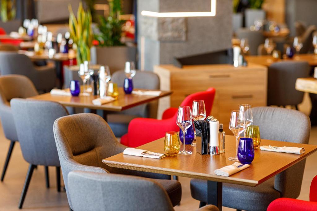 Qosmo Brasov Hotel
