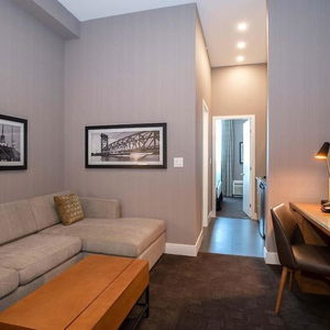 Hotel Sandman Hotel Hamilton cazare Hamilton