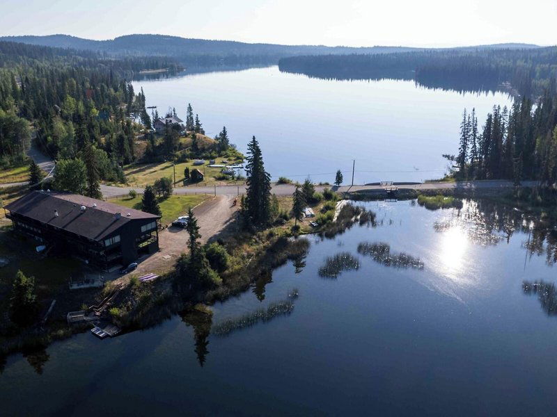 Hotel Lac Le Jeune Resort & Nature Centre
