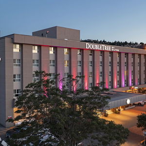 Hotel Doubletree By Hilton Kamloops cazare Kamloops