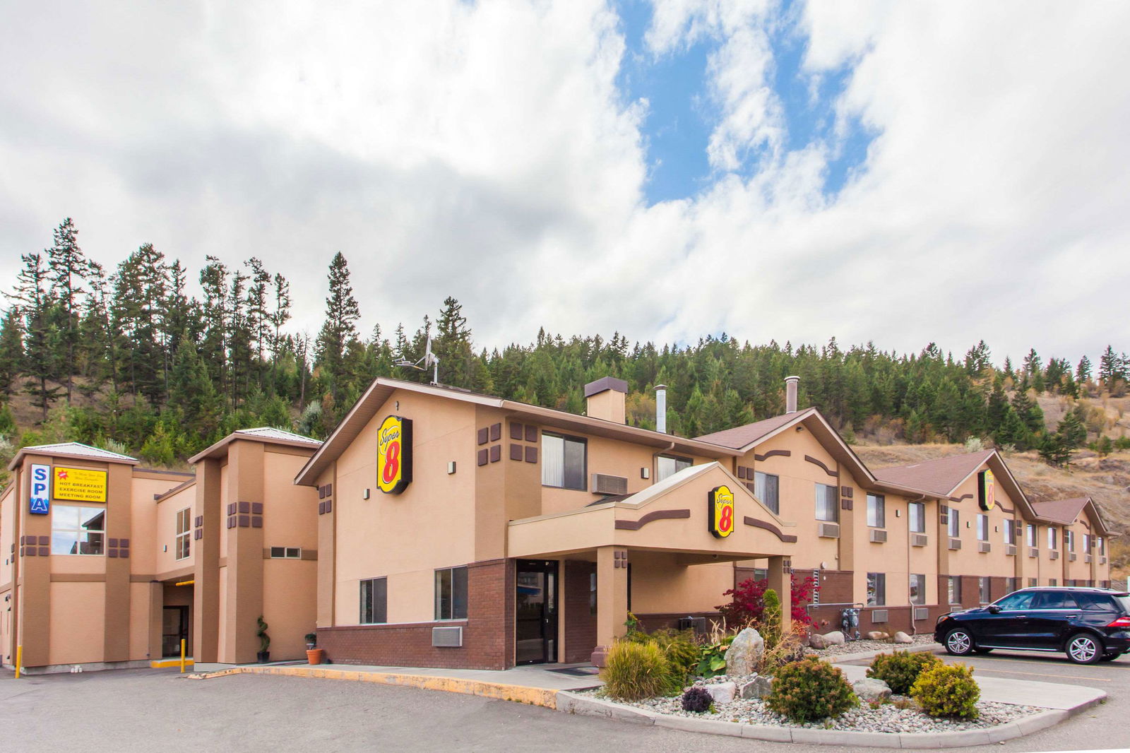 Hotel Super 8 By Wyndham Kamloops On The Hill