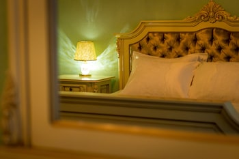 Jumeirah Royal Apartments