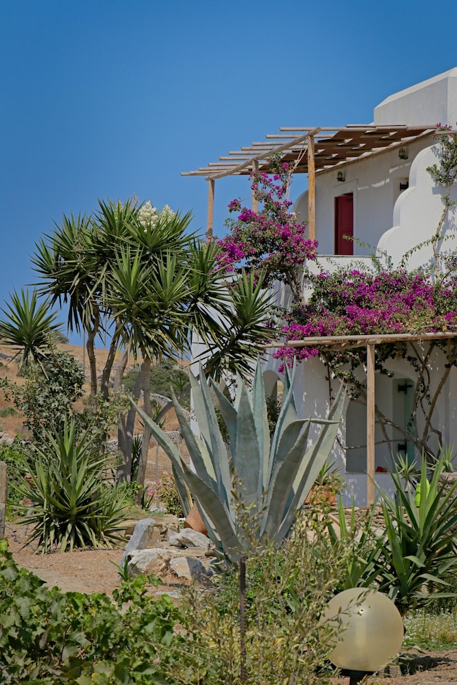 Hotel Ailouros Summer Hotel