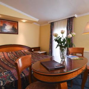 Hotel Offi Haz cazare Eger