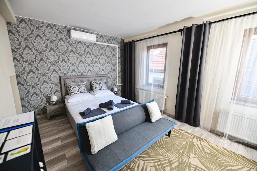 Vegvari Hotel