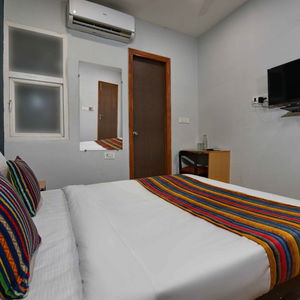 Hotel Hotel Golden Saffron cazare New Delhi