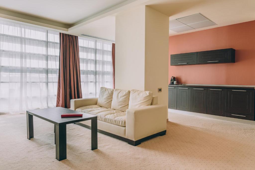 Ramada By Wyndham Constanta