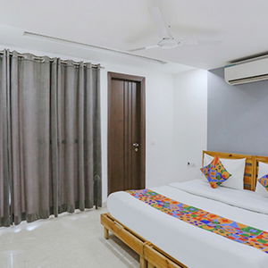 Hotel Fabexpress Dream Living cazare New Delhi