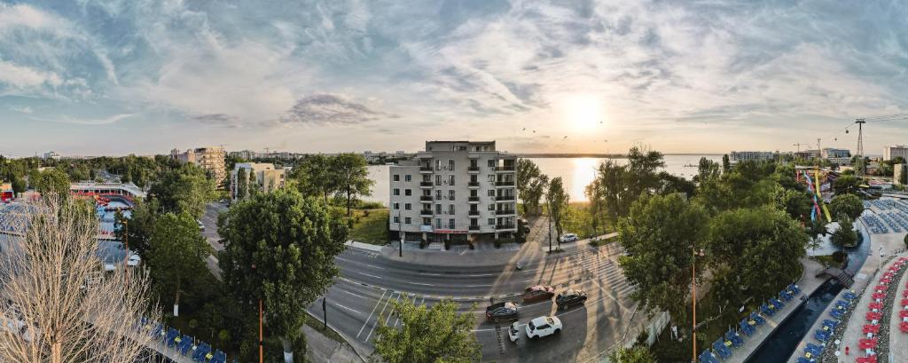Solid Magic Apart Hotel