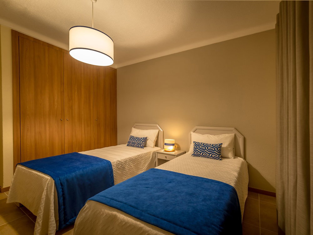 Hotel Flor Da Rocha Vacation Apartments
