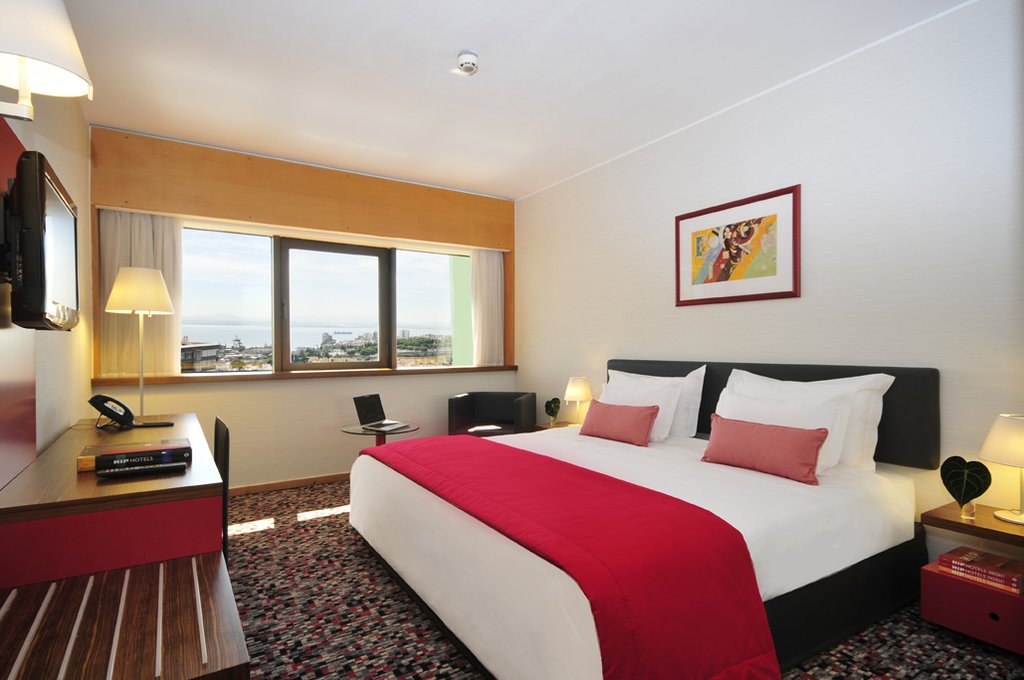 Ramada By Wyndham Lisbon
