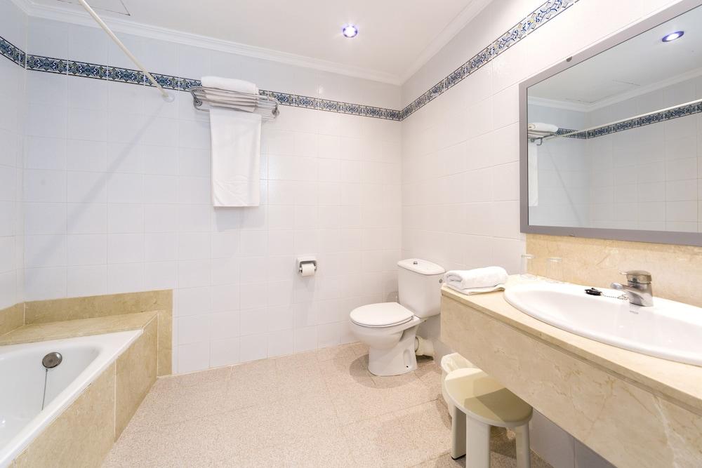 Hotel Globales CalaN Blanes