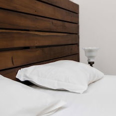 Sejur Sant Jordi Hostels Lisbon vacanta Lisabona