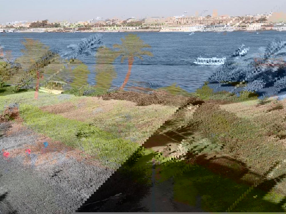 Hotel Luxor Plaza House