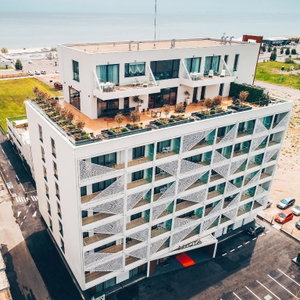 Hotel Nyota Hotel & Conference Center cazare Constanta