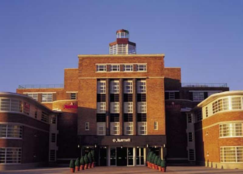 Crowne Plaza Liverpool John Lennon Airport