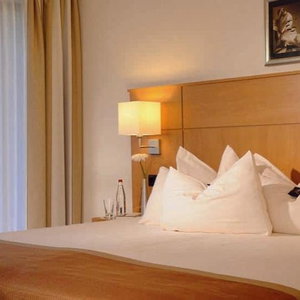 Hotel Leonardo Royal Hotel Baden-Baden cazare Baden-Baden