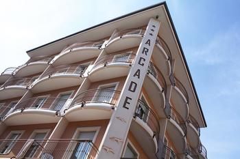 Hotel Arcade
