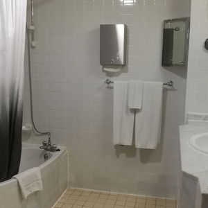 Hotel Phoenicia Tower Hotel cazare Manama