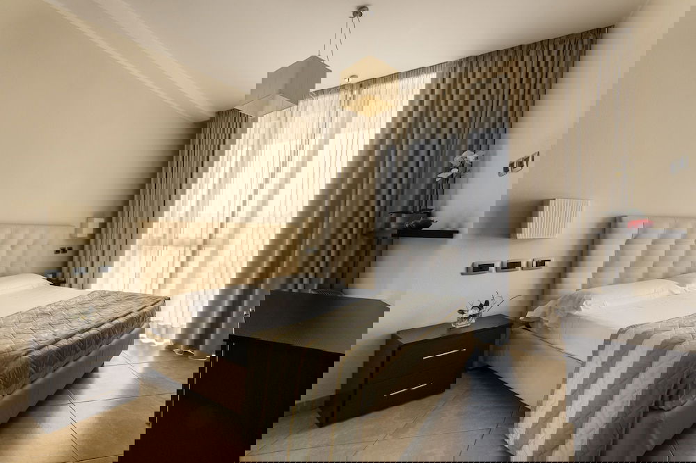 Hotel Aparthotel Anghel )