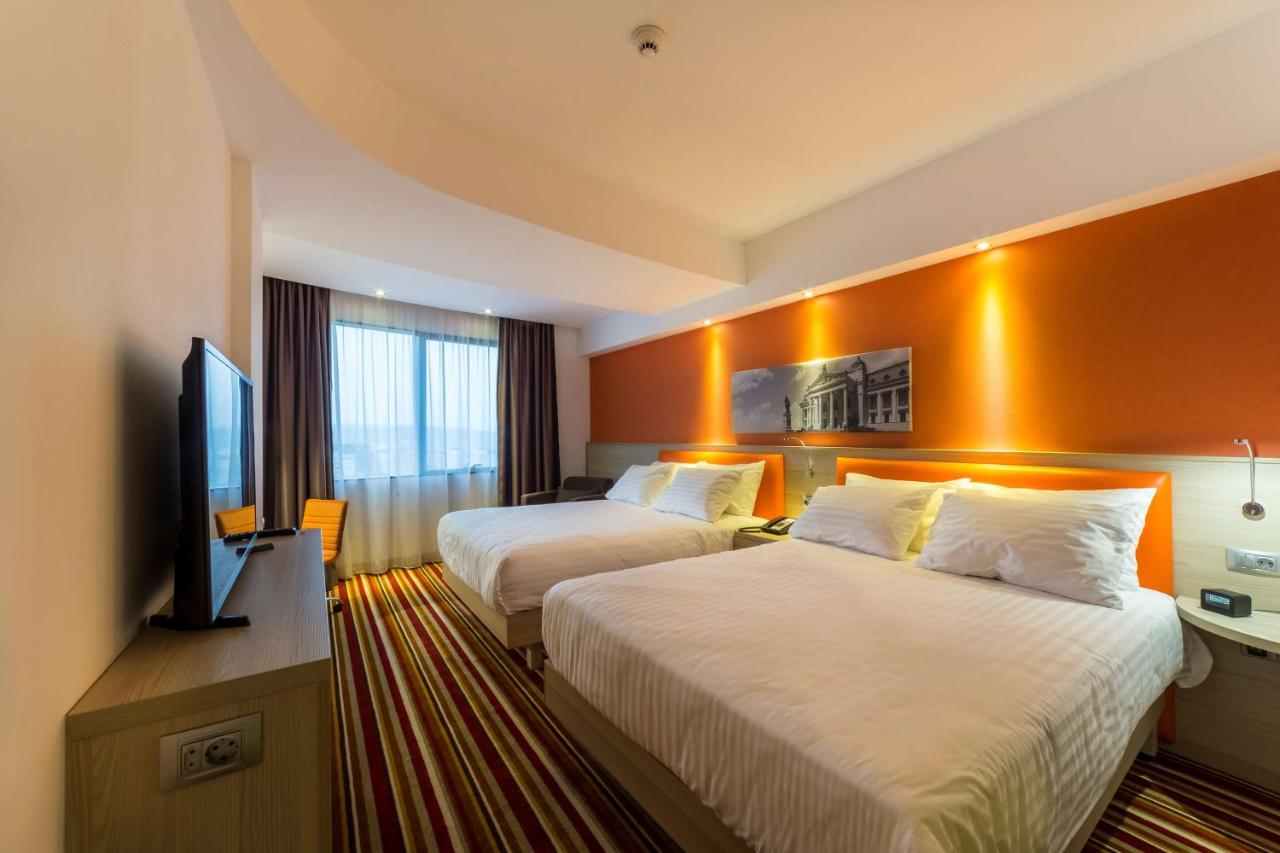Hampton By Hilton