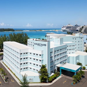 Sejur Courtyard By Marriott Nassau Downtown/Junkanoo Beach vacanta Nassau