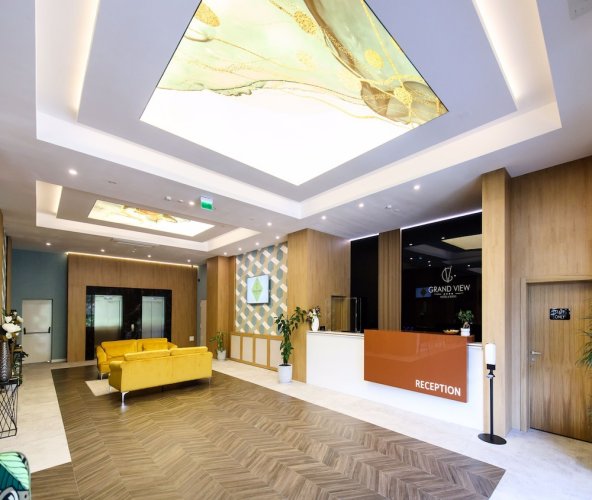 Grand View Hotel Suites Copou