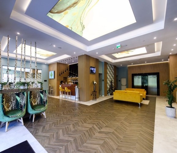 Grand View Hotel Suites Copou