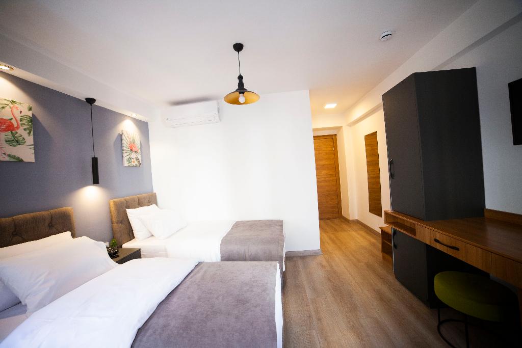 Hotel Set Ozer Hotel