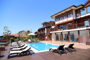 Hotel Phellos Suites cazare Sile