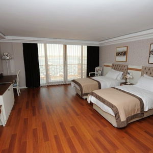 Hotel Phellos Suites cazare Sile