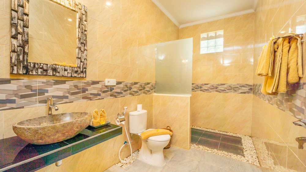 Hotel Abhirama Villas And Spa