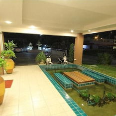 Hotel The Sky Condo cazare Chon Buri