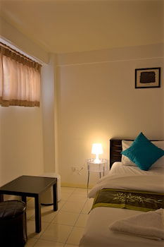 Hotel Charn Residence