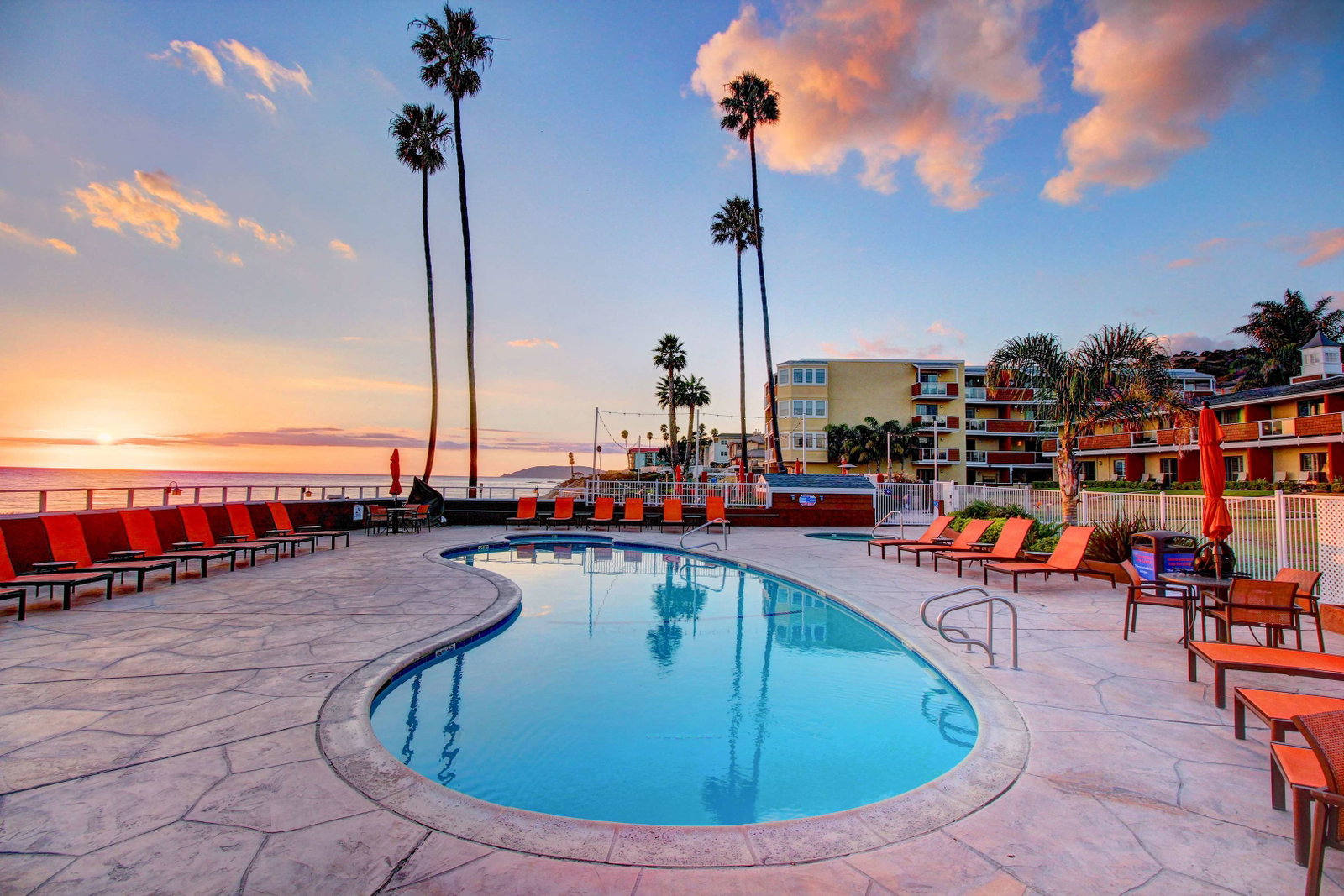 Seacrest Oceanfront Hotel