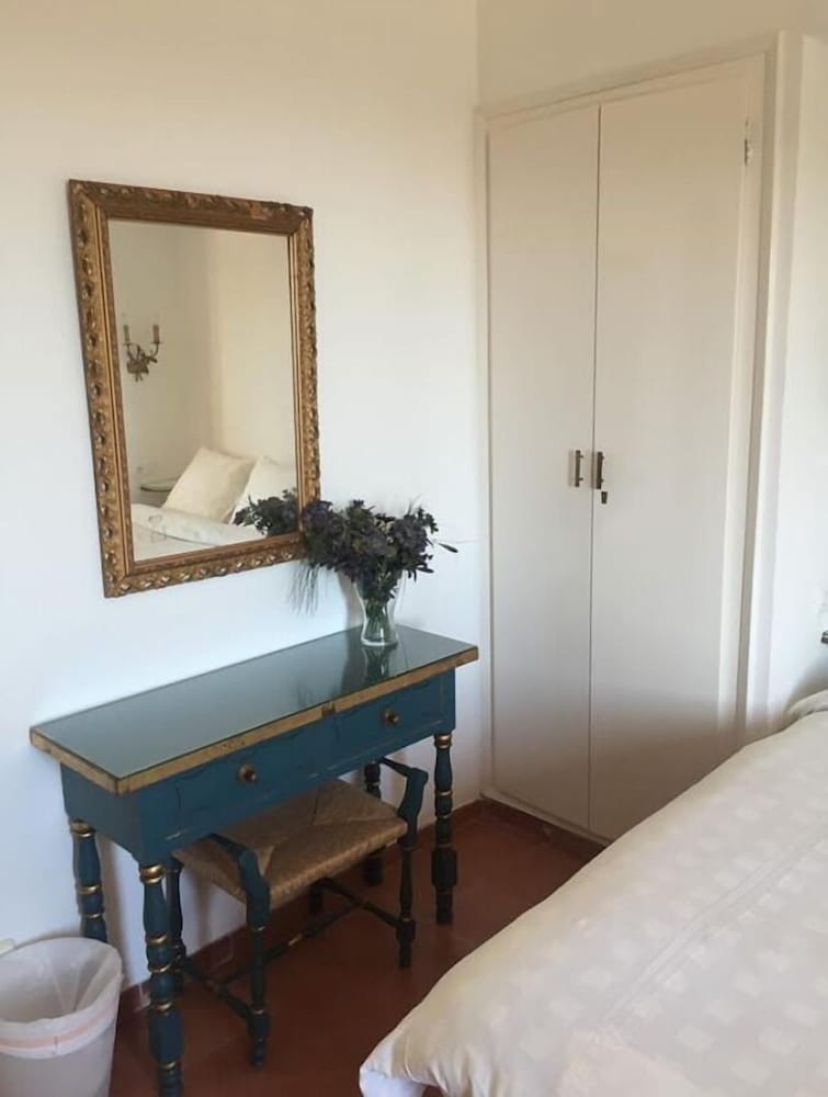 dal travel La Roqueta B&B