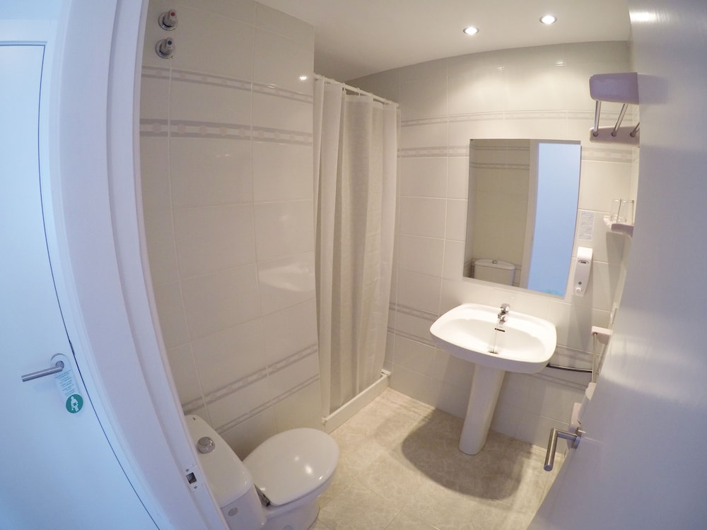 dal travel Hostal Del Mar