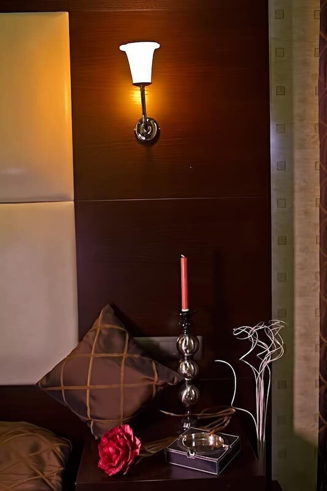 Aion Luxury Hotel