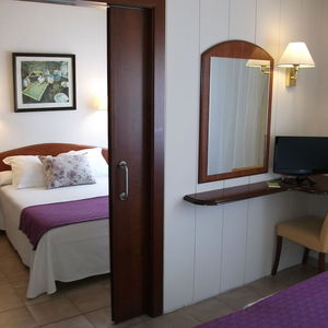 Sejur Hotel Avenida vacanta Tossa del Mar