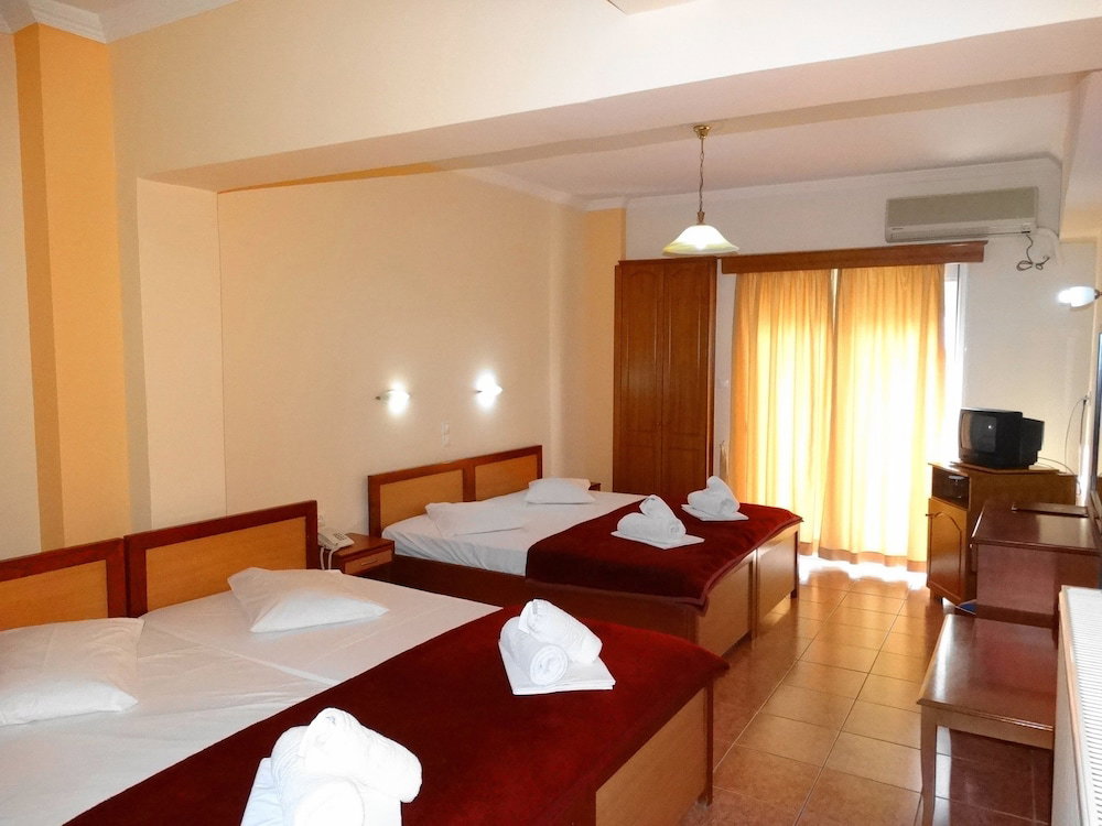Faros 2 Hotel