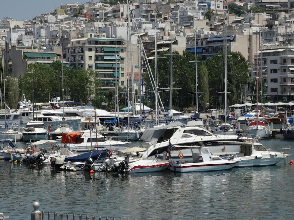 Faros 1 Hotel
