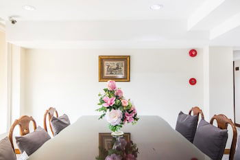 Hotel Royale 8 Ville