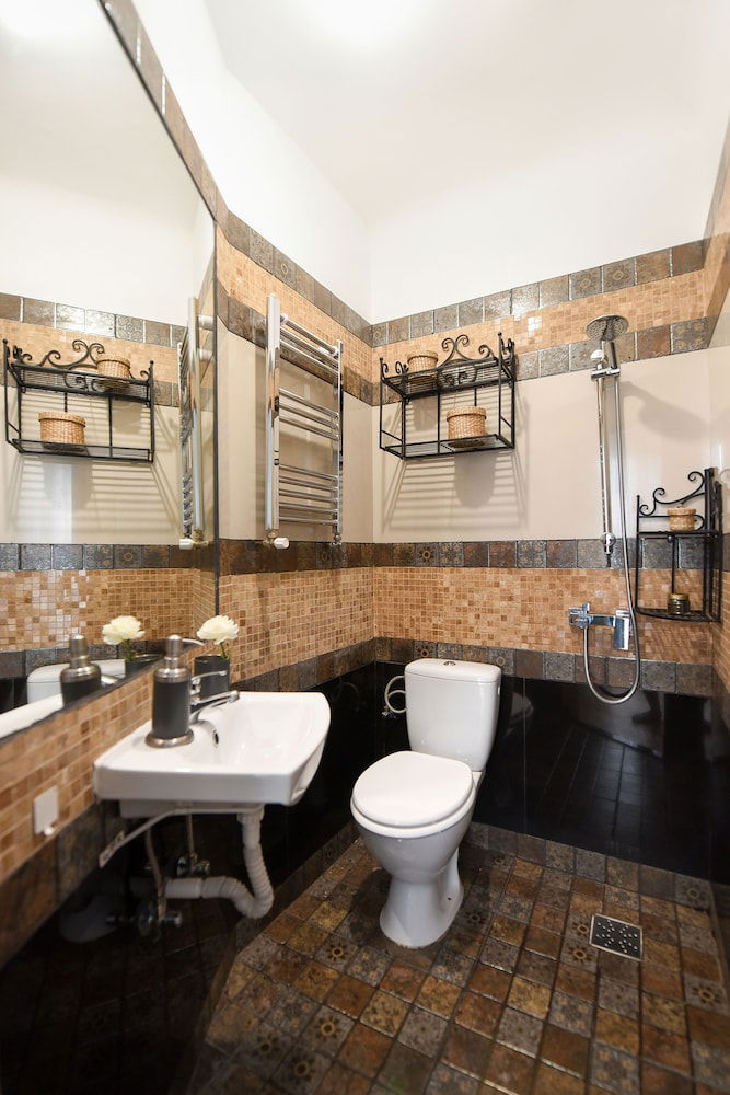 Homey Strada Franceza 52