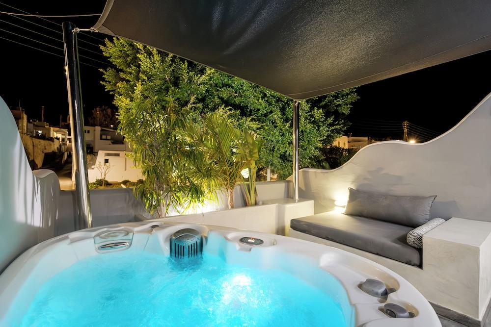 Oasis Hotel