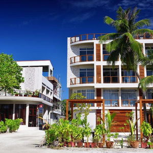 Sejur Velana Beach Hotel Maldives vacanta Maldive