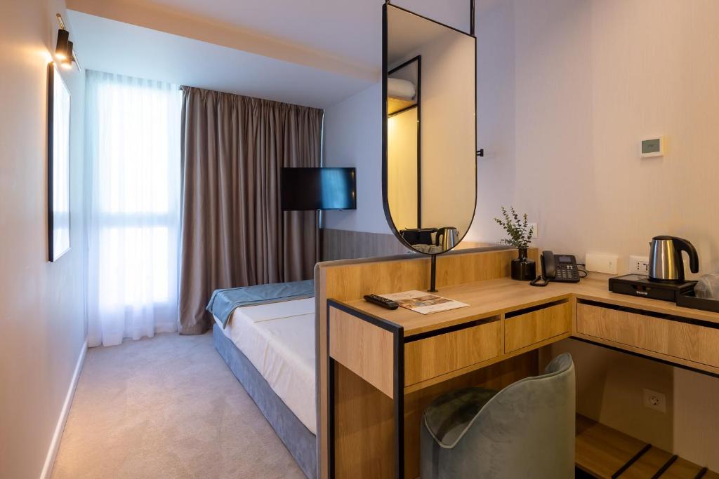 Bavaria Blu Hotel and Conference Centre